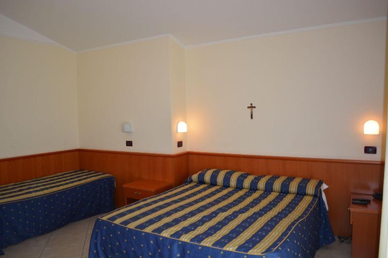 Hotel La Buona Forchetta - S. Anna San Giovanni Rotondo Esterno foto