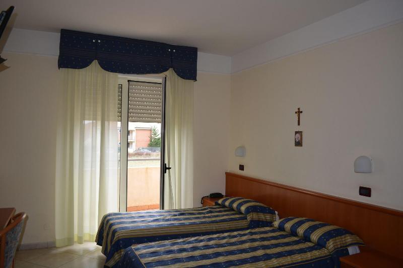 Hotel La Buona Forchetta - S. Anna San Giovanni Rotondo Esterno foto